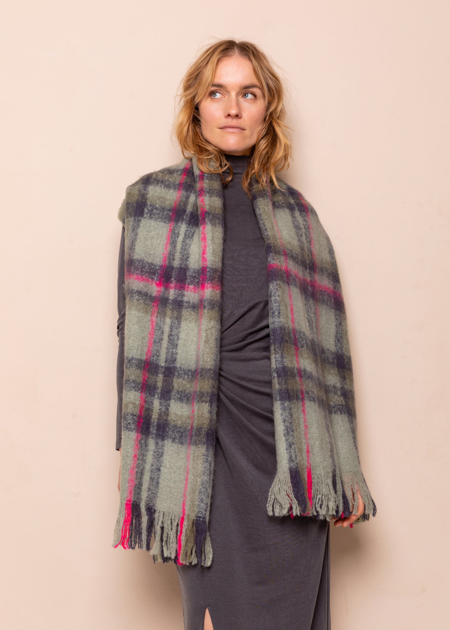 Seraphine Sjaal Tea Check