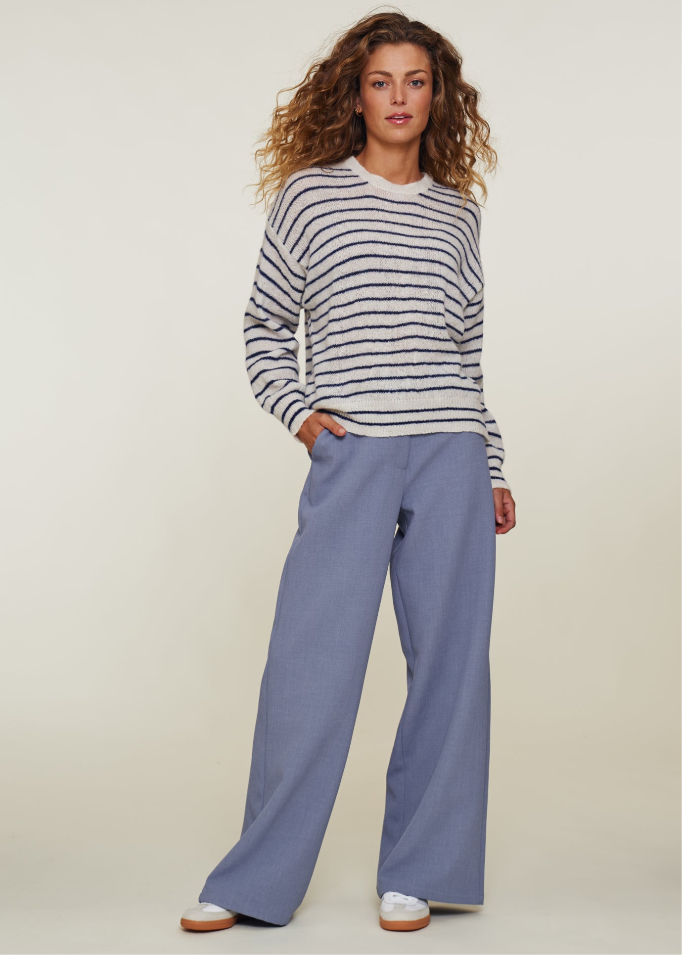 Tres Sweater Egret/ Indigo Blue Stripe