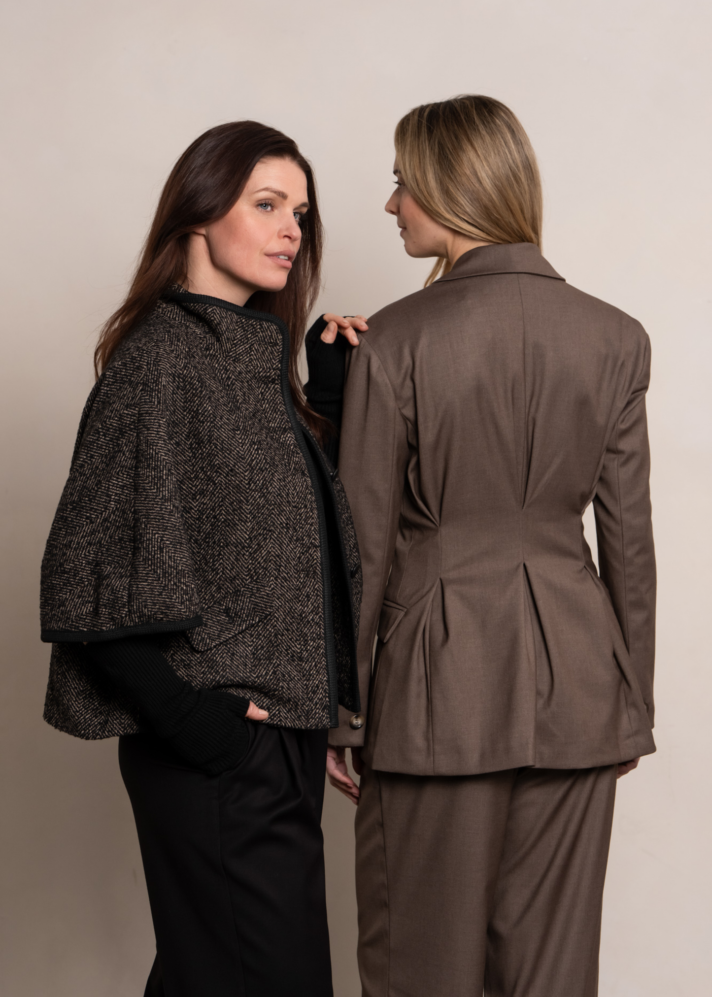 Betty Cape - Cacao Herringbone