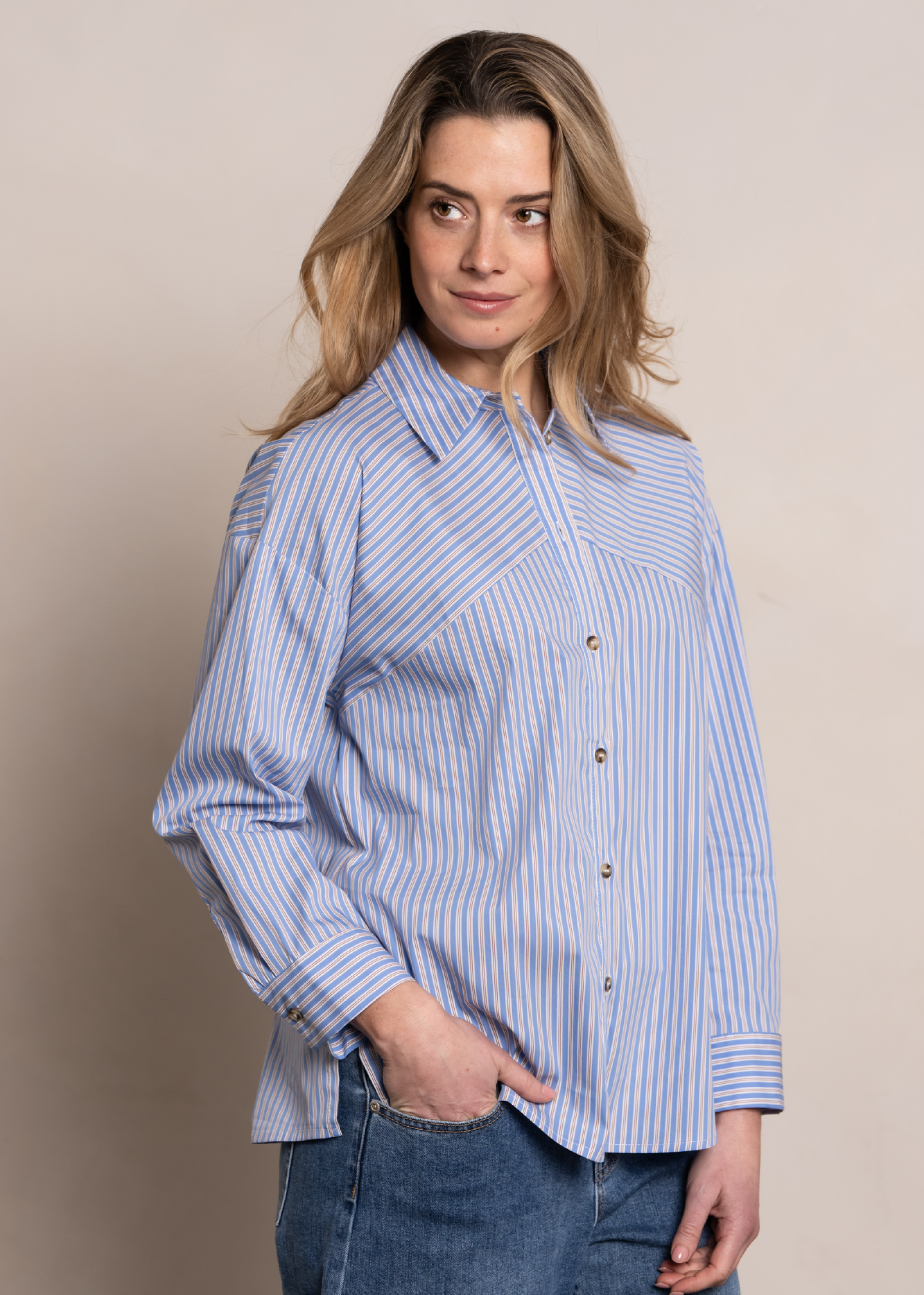 Ilone Shirt - Ice Blue