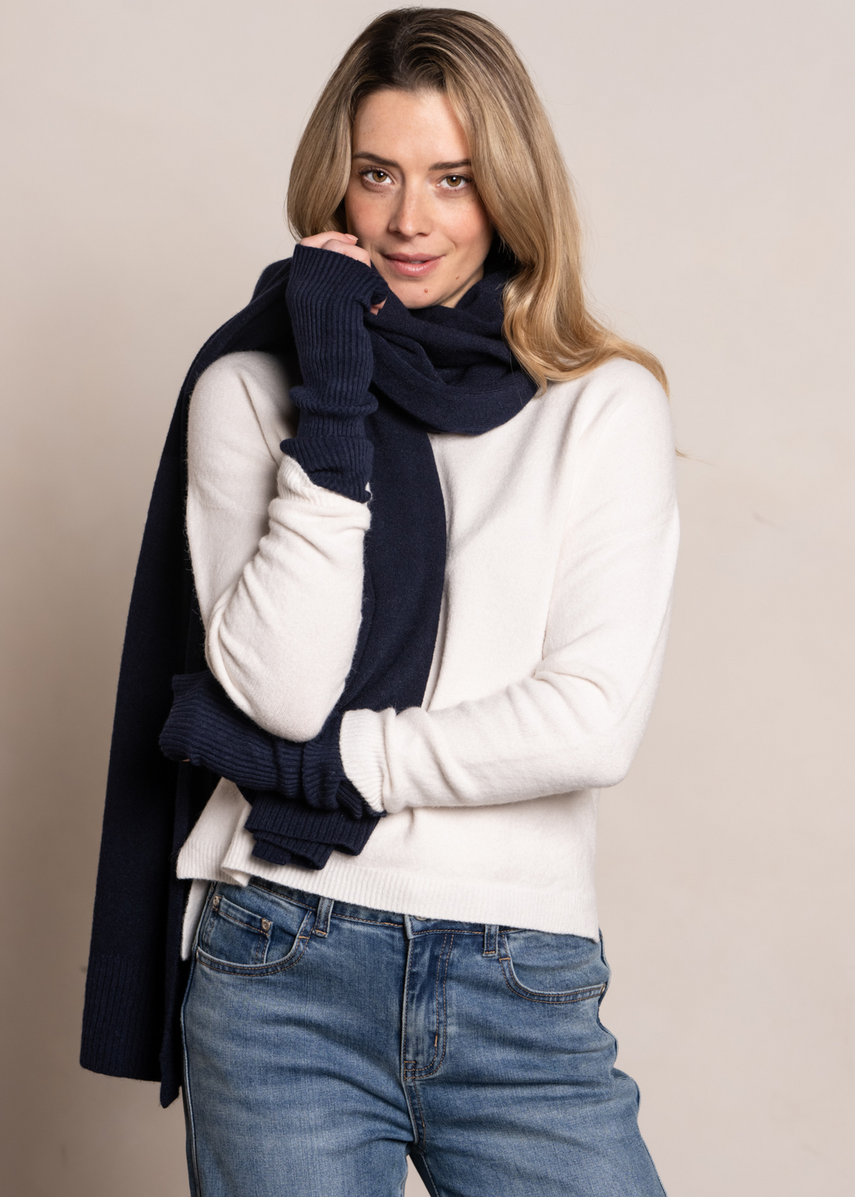 Magrit Scarf - Blue Black