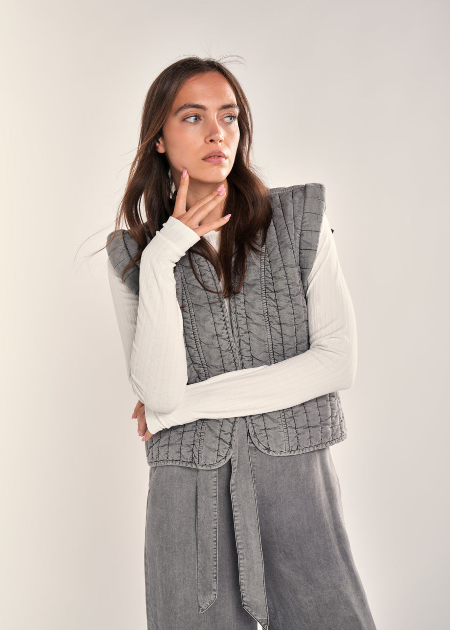 Dempi Gilet Black