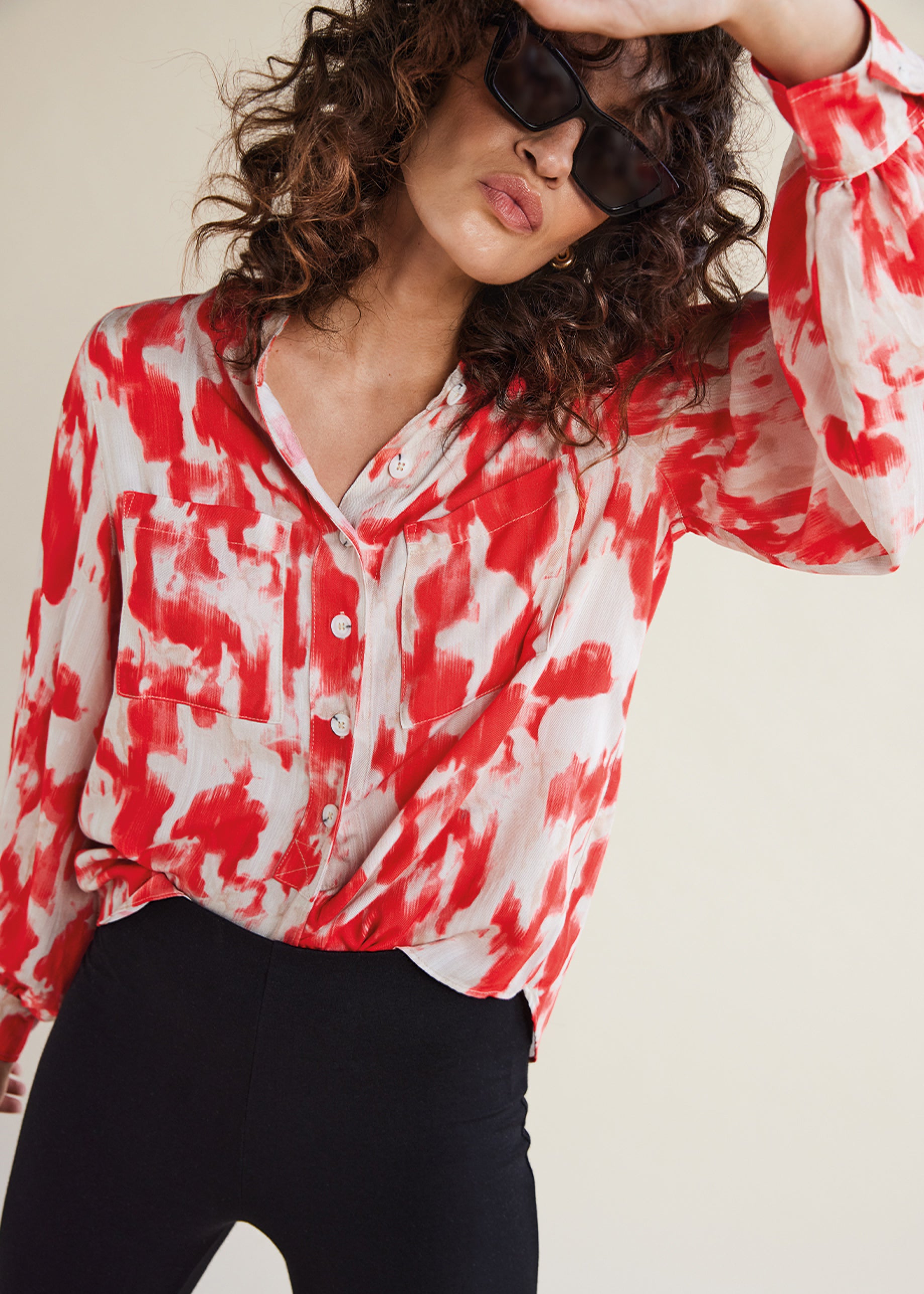 Harley Blouse - Red - Close - Blouse - Simple